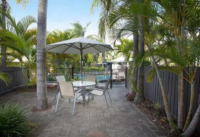 Skippers Cove Waterfront Resort