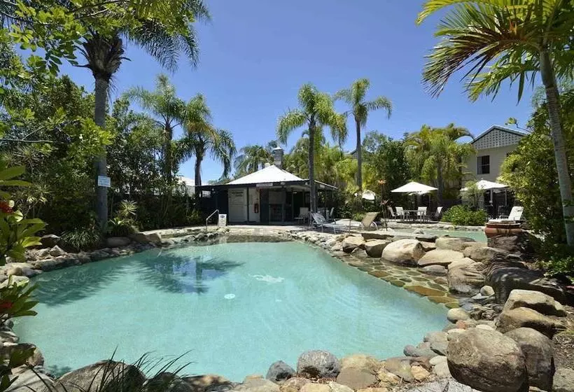 Skippers Cove Waterfront Resort