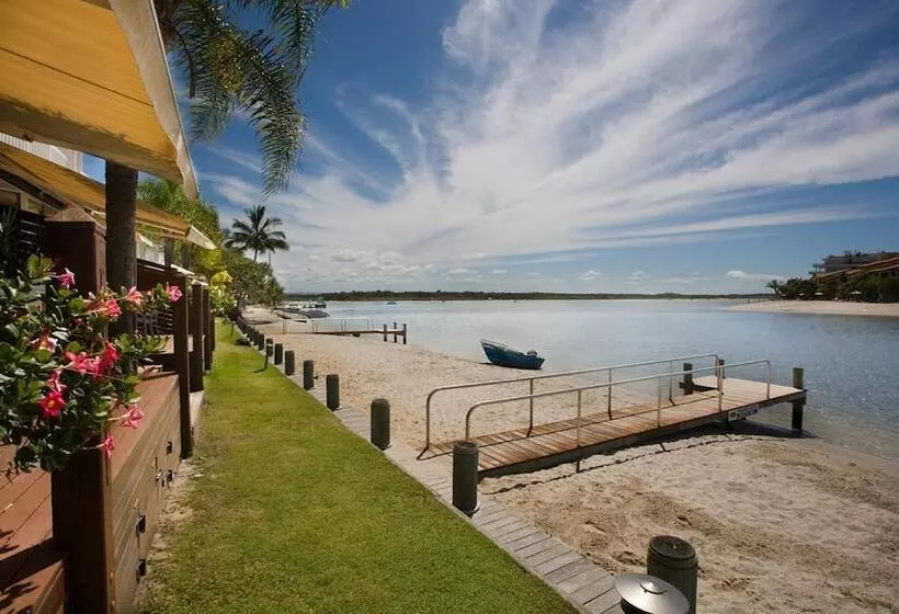 Skippers Cove Waterfront Resort