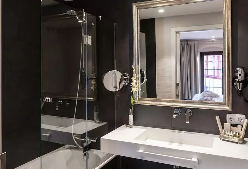 Suites Murillo Catedral