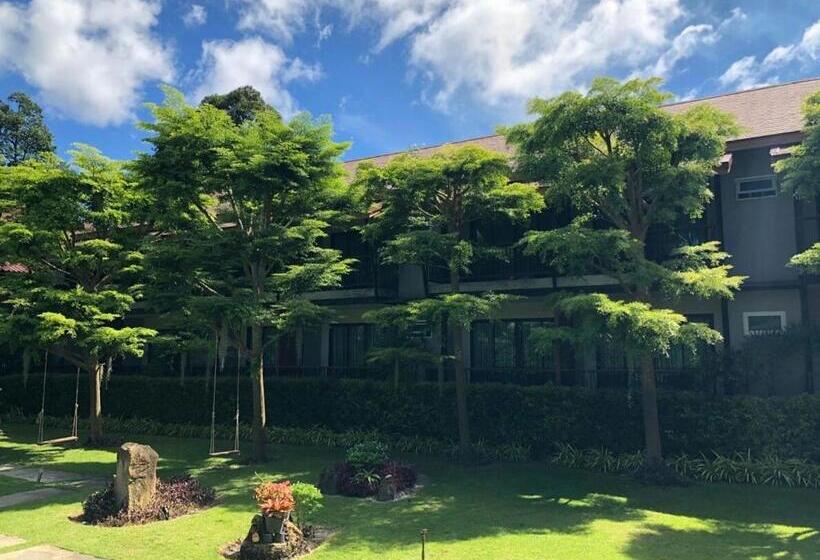 The Breeze Lipe Resort