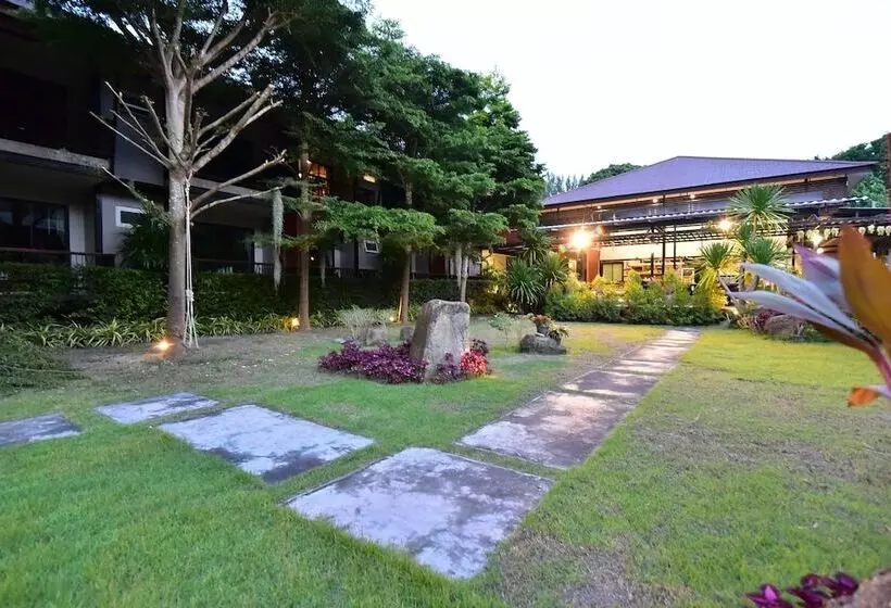 The Breeze Lipe Resort