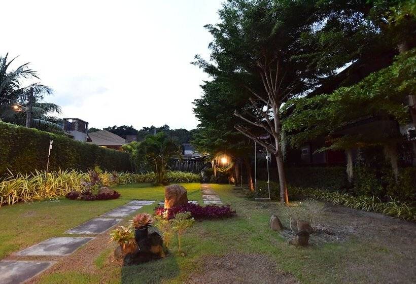 The Breeze Lipe Resort