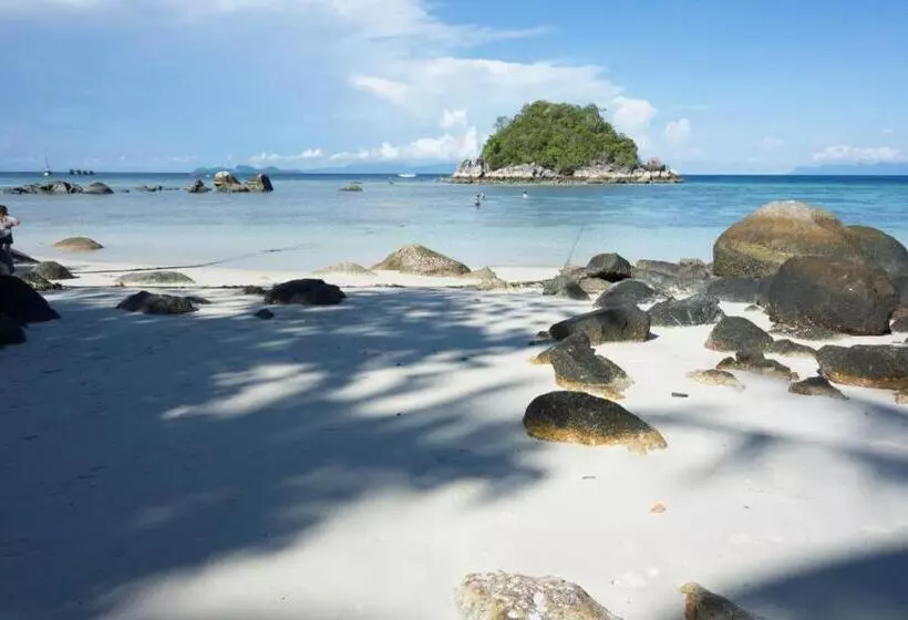 The Breeze Lipe Resort