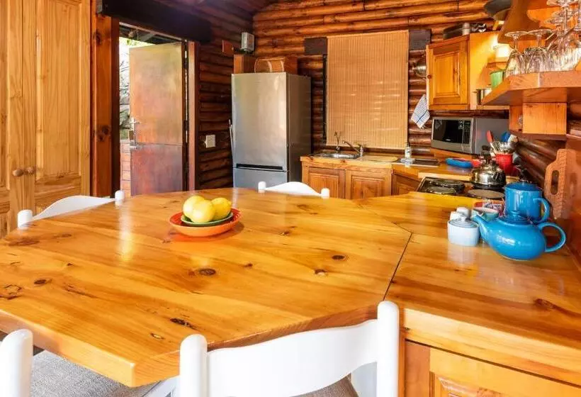 Under Milkwood Resort