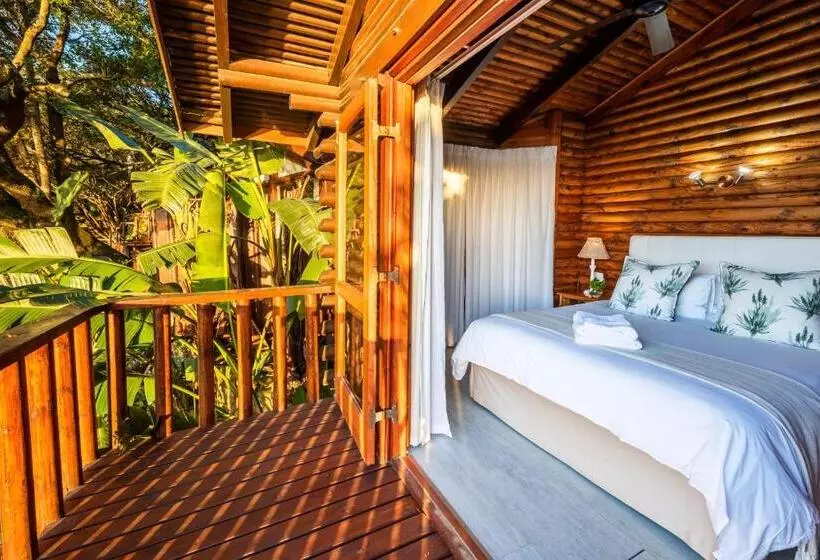 Under Milkwood Resort