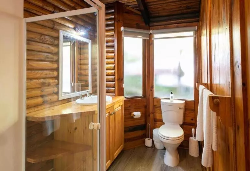 Under Milkwood Resort