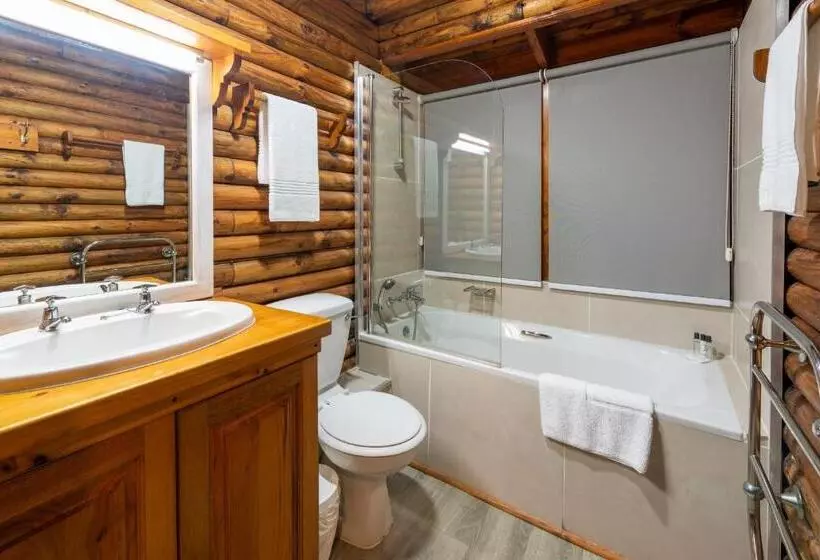 Under Milkwood Resort