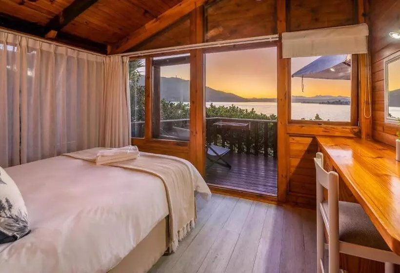 Under Milkwood Resort