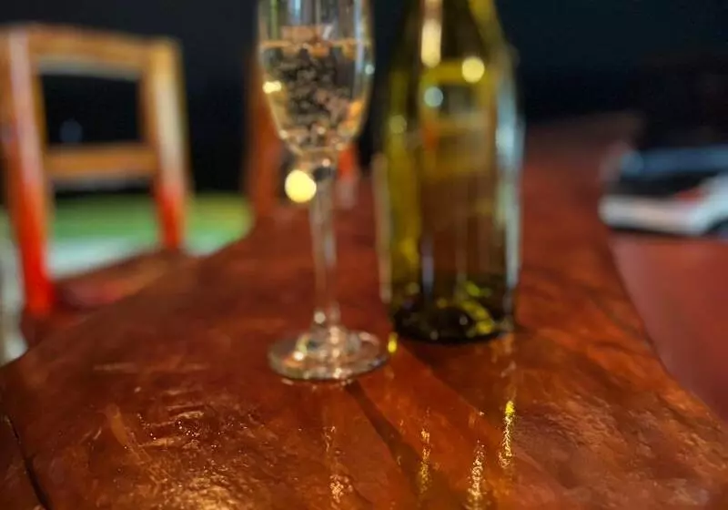 Hotelli Calamari Beach Villas