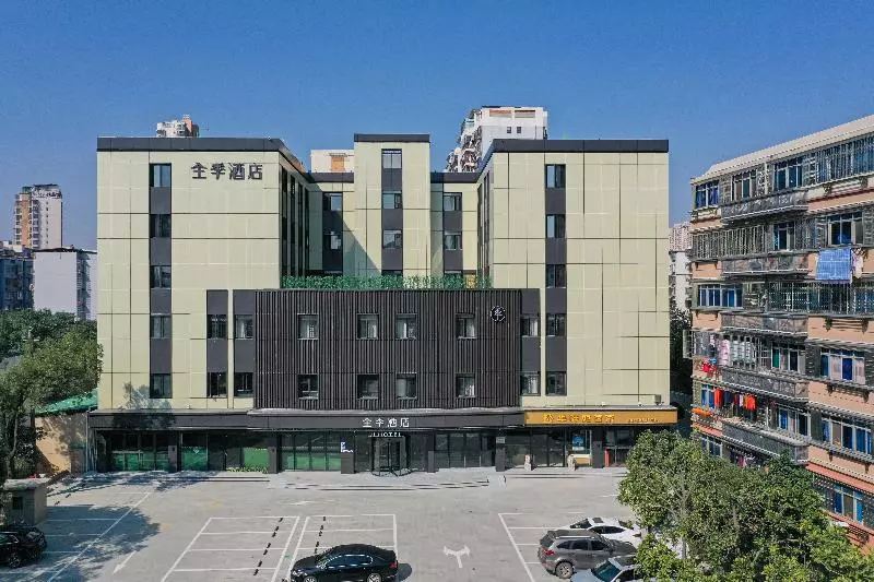 Hotel Ji