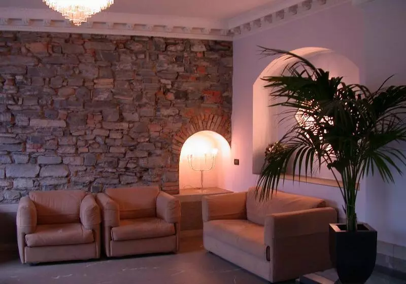 ホテル Metropole Suisse