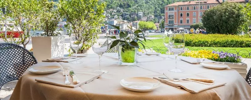 ホテル Metropole Suisse