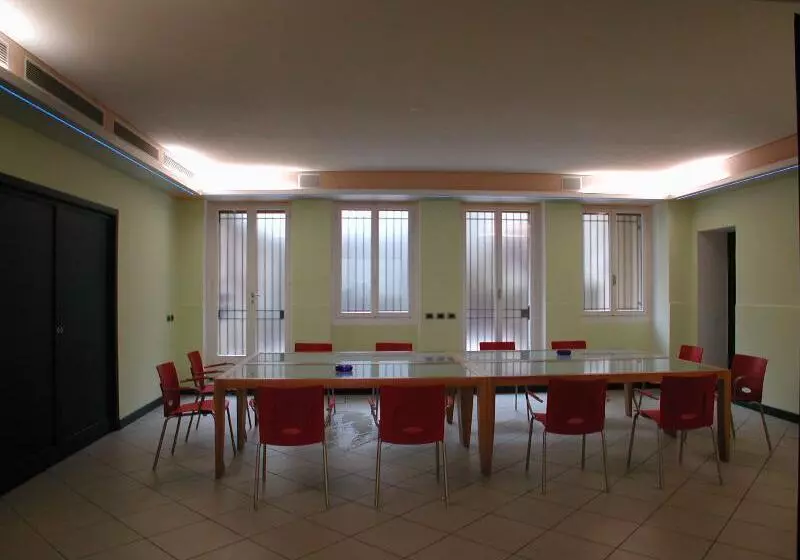 ホテル Metropole Suisse