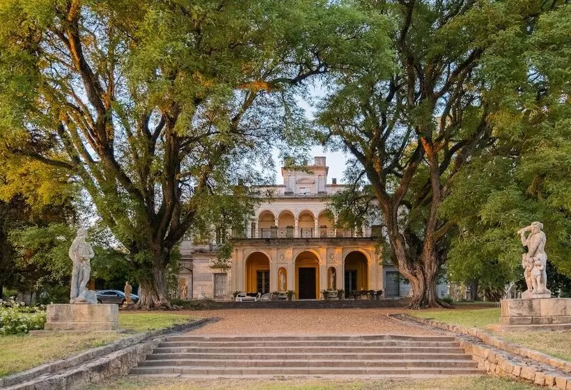 هتل Palacio Santa Candida