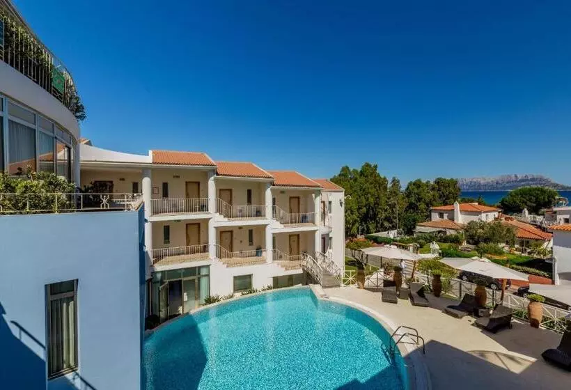 ホテル The Pelican Beach Resort & Spa  Adults Only