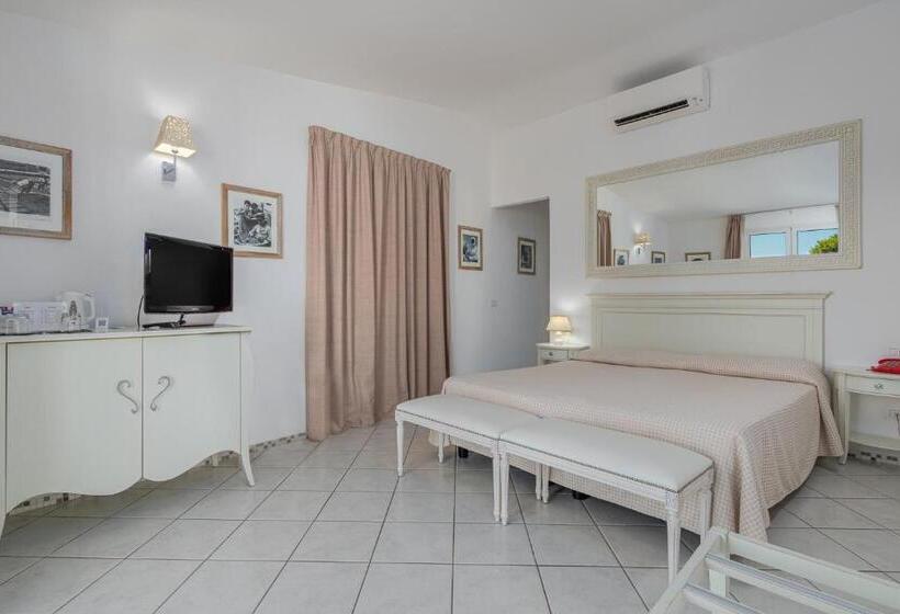 هتل The Pelican Beach Resort & Spa  Adults Only