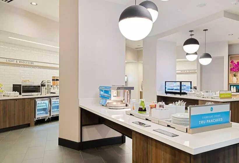 هتل Tru By Hilton Atlanta Airport College Park