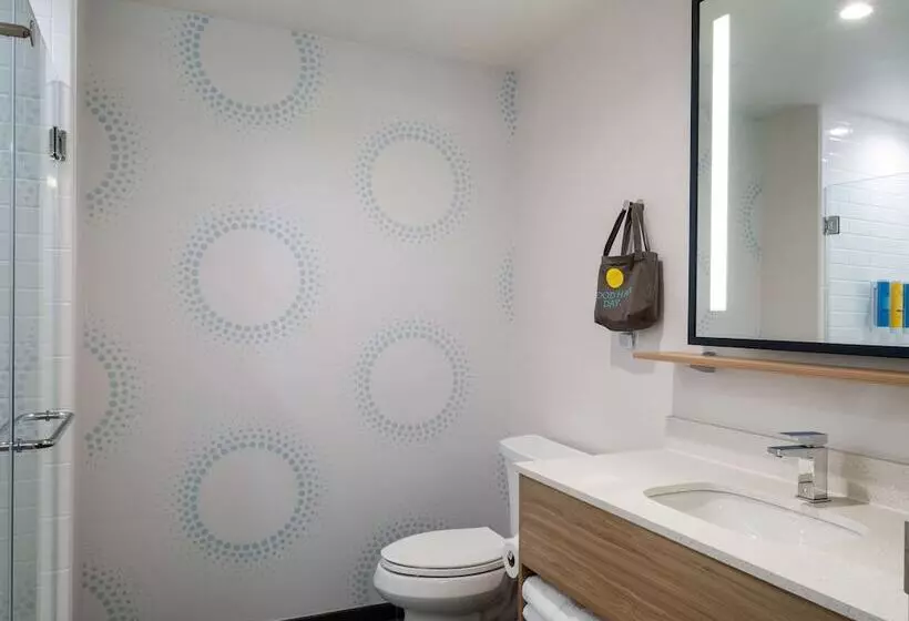 هتل Tru By Hilton Atlanta Airport College Park