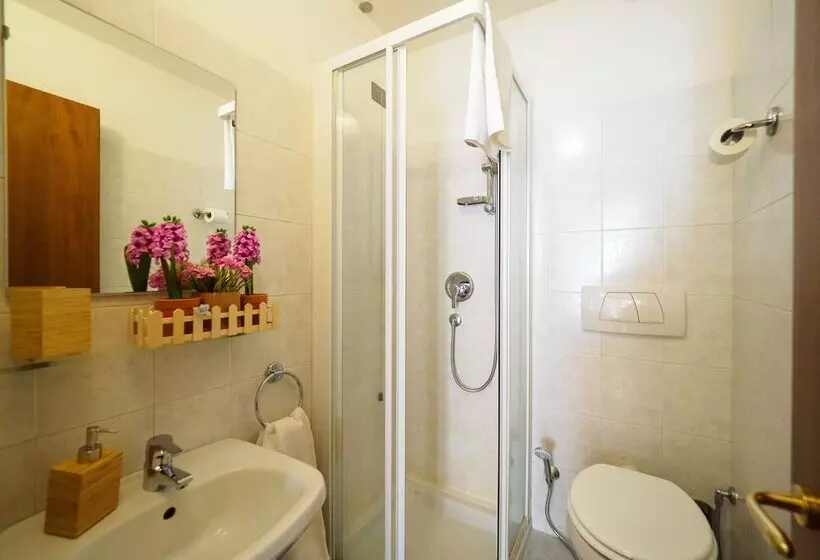 Majatalo Macaia Rooms Vernazza