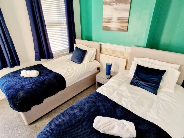 إقامة Lovely 3 Bed House In Dartford