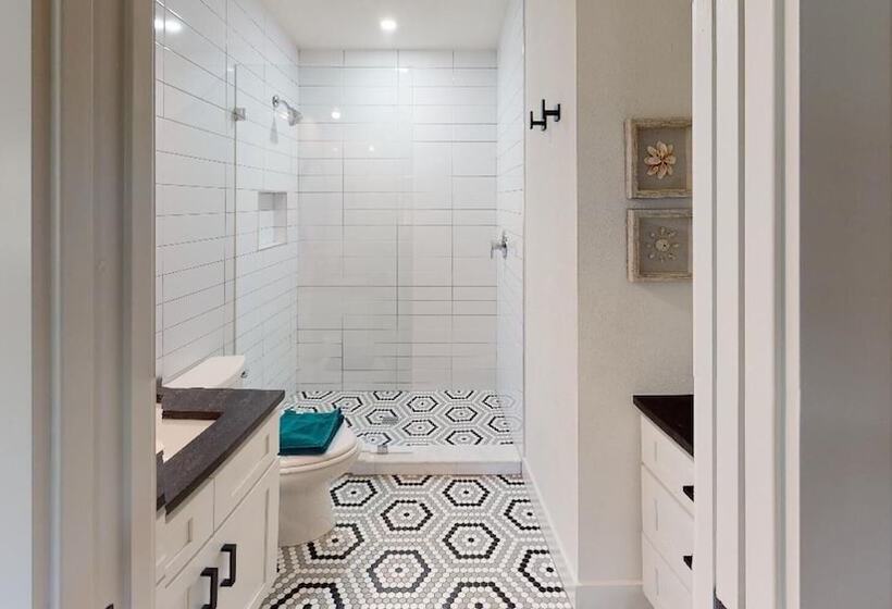 El Tropicale Vacation Rentals