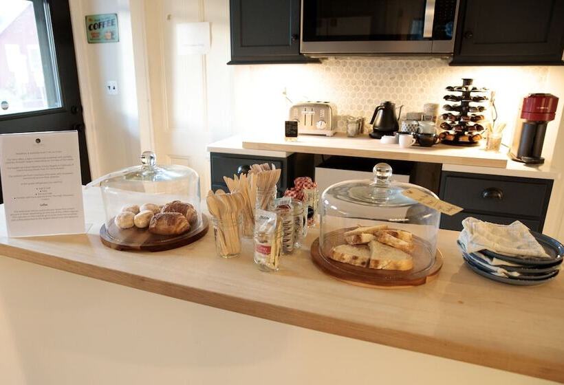 簡易ホテル The Yarra