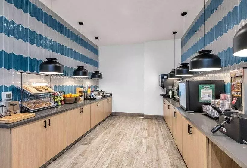 هتل La Quinta Inn & Suites By Wyndham San Jose Airport Downtown