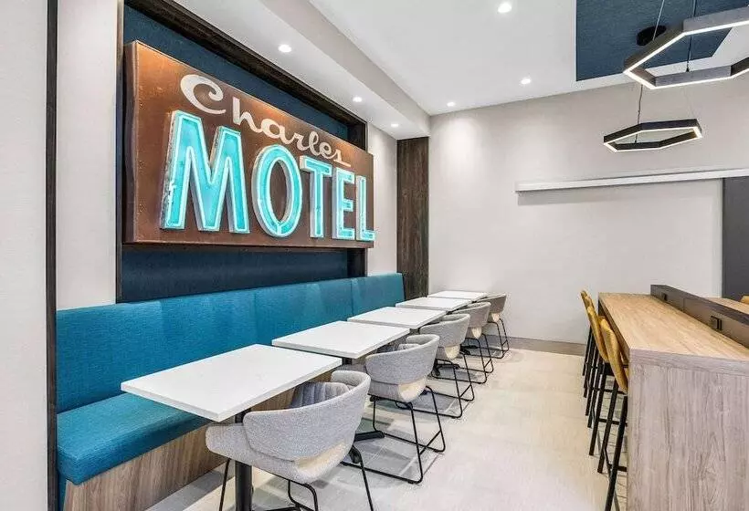 هتل La Quinta Inn & Suites By Wyndham San Jose Airport Downtown