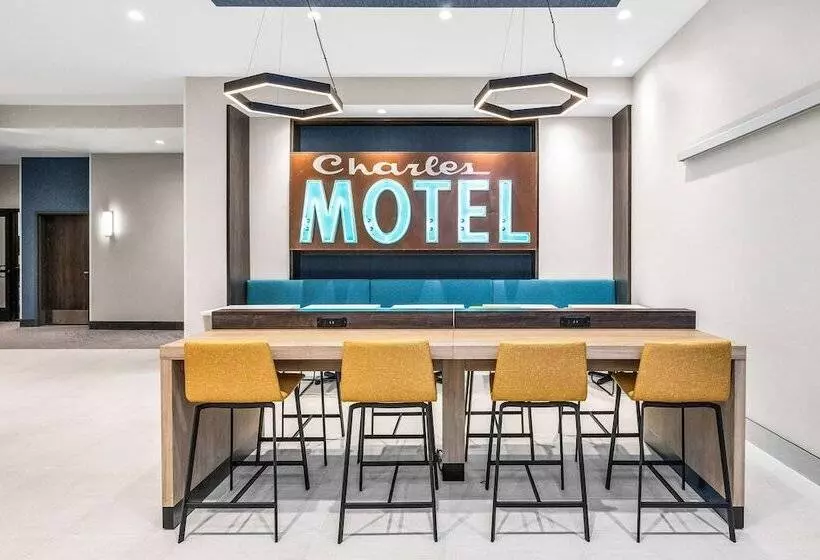 هتل La Quinta Inn & Suites By Wyndham San Jose Airport Downtown
