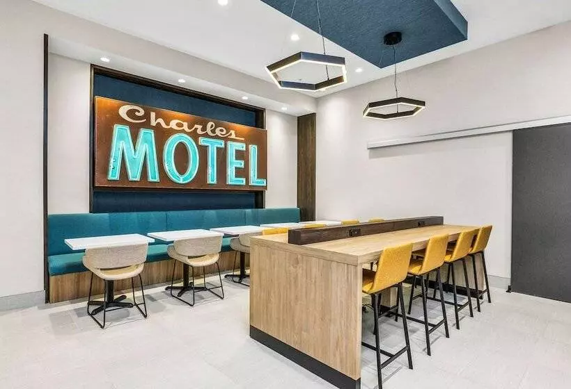 هتل La Quinta Inn & Suites By Wyndham San Jose Airport Downtown