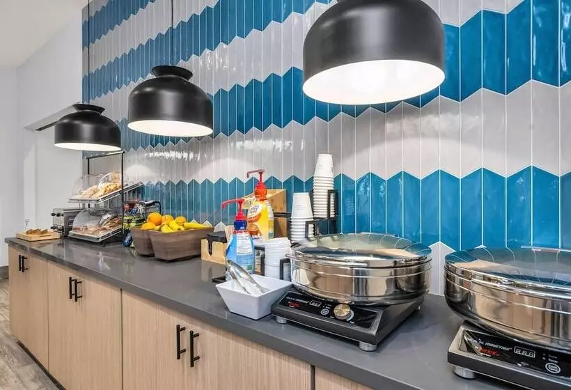 هتل La Quinta Inn & Suites By Wyndham San Jose Airport Downtown