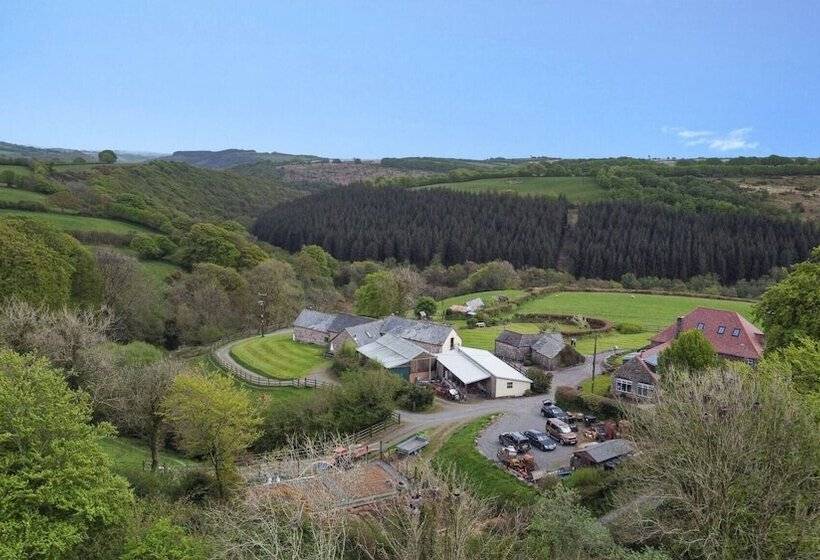 ホテル West Hollowcombe Farm Cottages   Full Site Booking