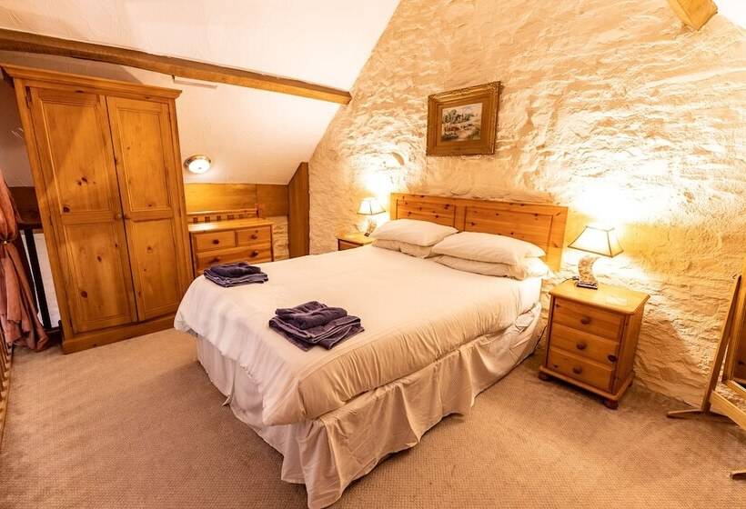 ホテル West Hollowcombe Farm Cottages   Full Site Booking