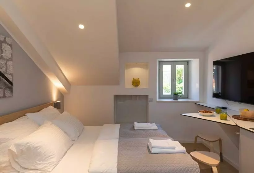 پانسیون Apartments U Nikše