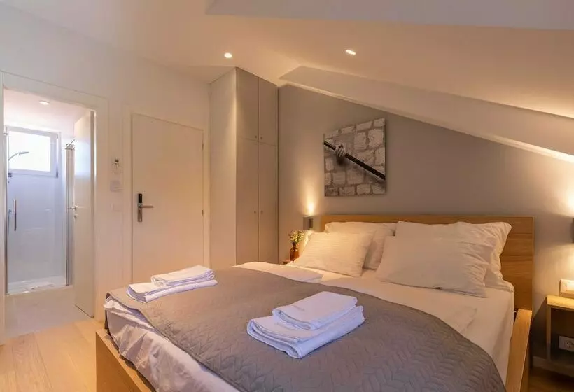 پانسیون Apartments U Nikše