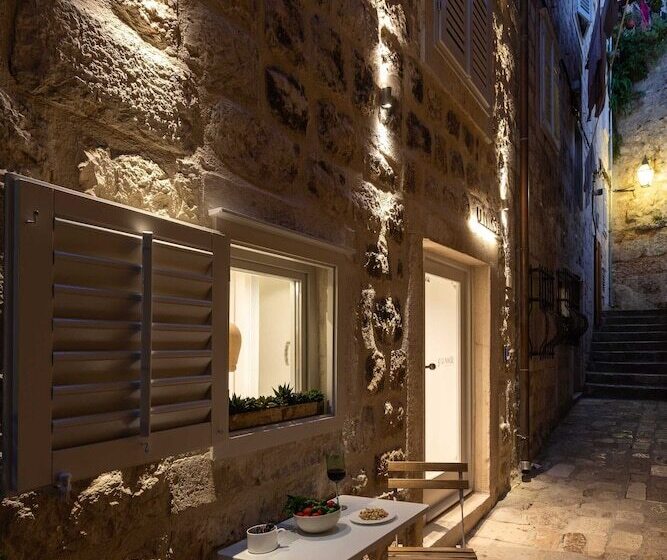 ペンション Apartments U Nikše