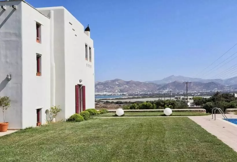 Residenssi Beautiful 4 Bed House With Private Pool In Naxos