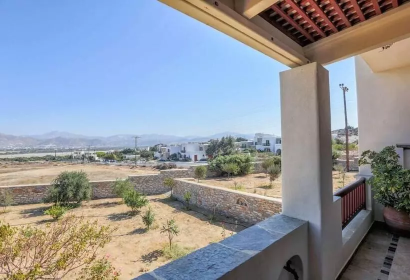 Residenssi Beautiful 4 Bed House With Private Pool In Naxos