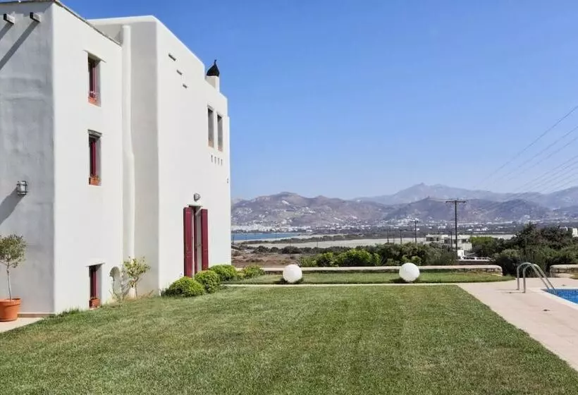 Residenssi Beautiful 4 Bed House With Private Pool In Naxos