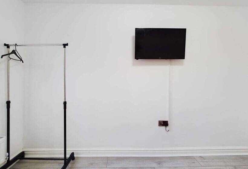 레지던스 Stunning 4 Bed House Fully Refurbished Modern