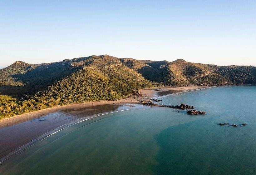 Курорт Cape Hillsborough Nature Tourist Park