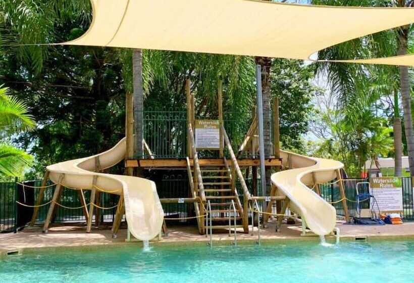 Курорт Cape Hillsborough Nature Tourist Park