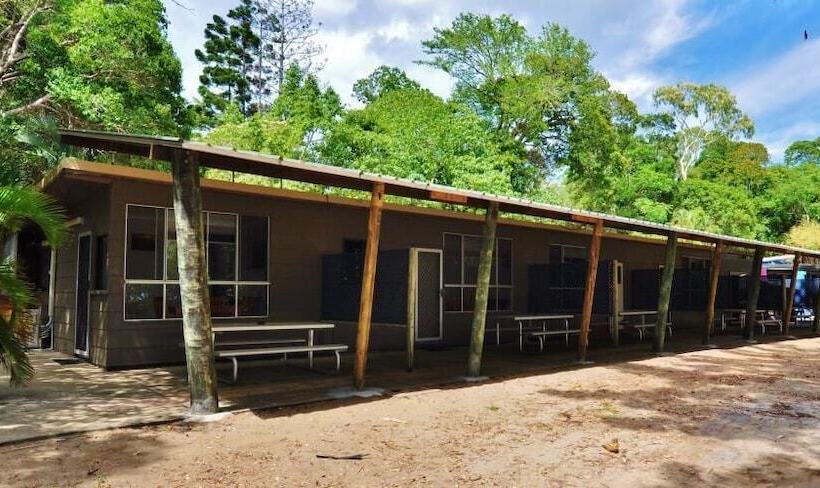 Курорт Cape Hillsborough Nature Tourist Park