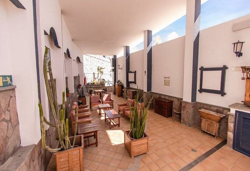 Servatur JB - Adults Only