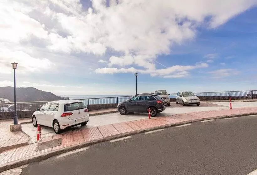 Servatur JB - Adults Only