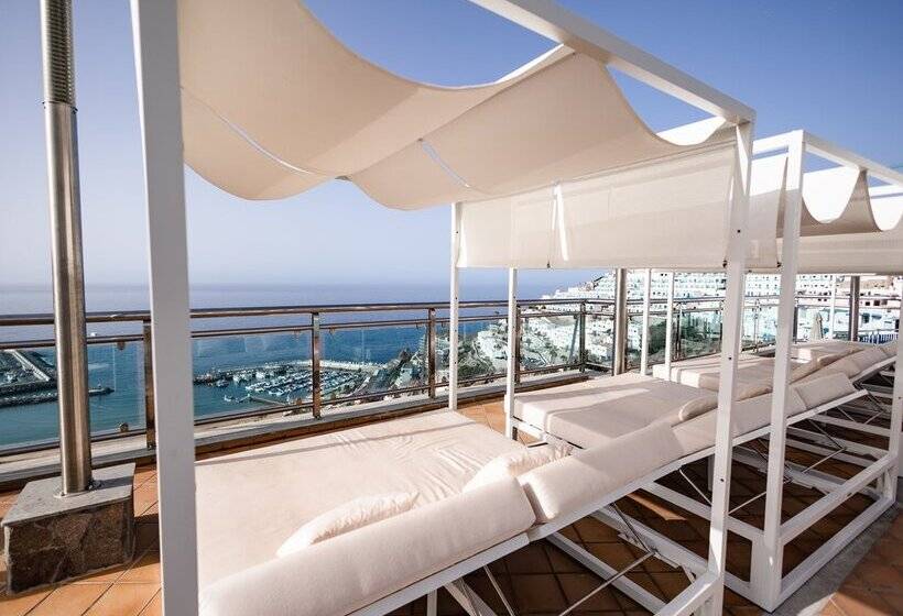 Servatur JB - Adults Only