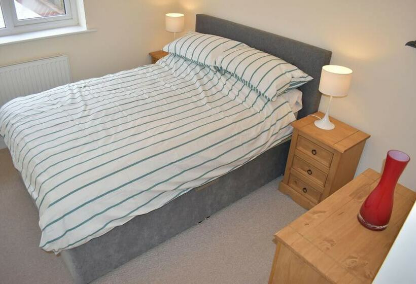 Town House In The Heart Of Wimborne Minster