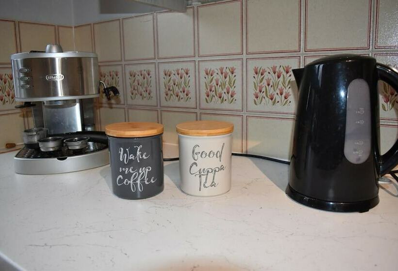 Town House In The Heart Of Wimborne Minster