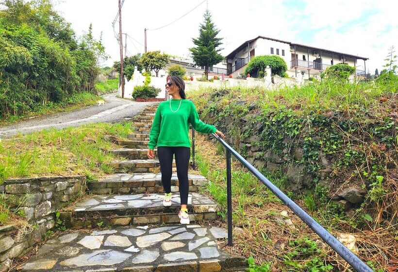 Yalla Chorefto   Hotel & Fun